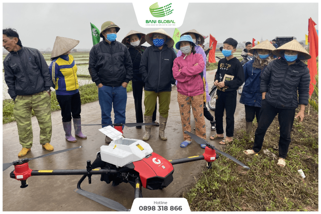 Máy bay phun thuốc trừ sâu tại Bắc Giang